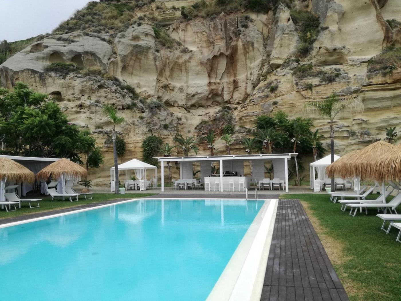 Borgo Di Riaci Beach Resort Santa Domenica  Εξωτερικό φωτογραφία
