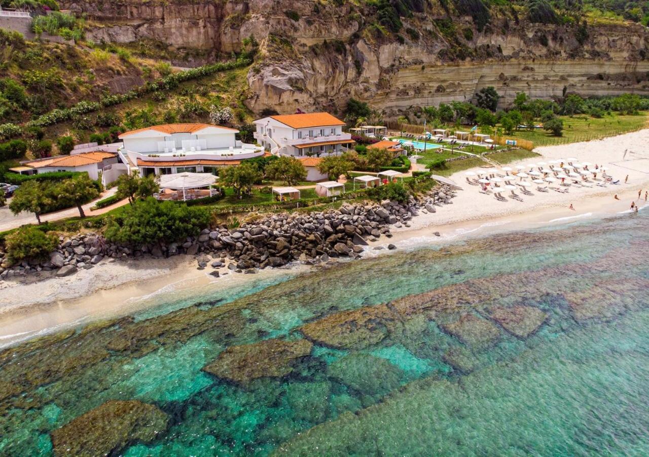Borgo Di Riaci Beach Resort Santa Domenica  Εξωτερικό φωτογραφία