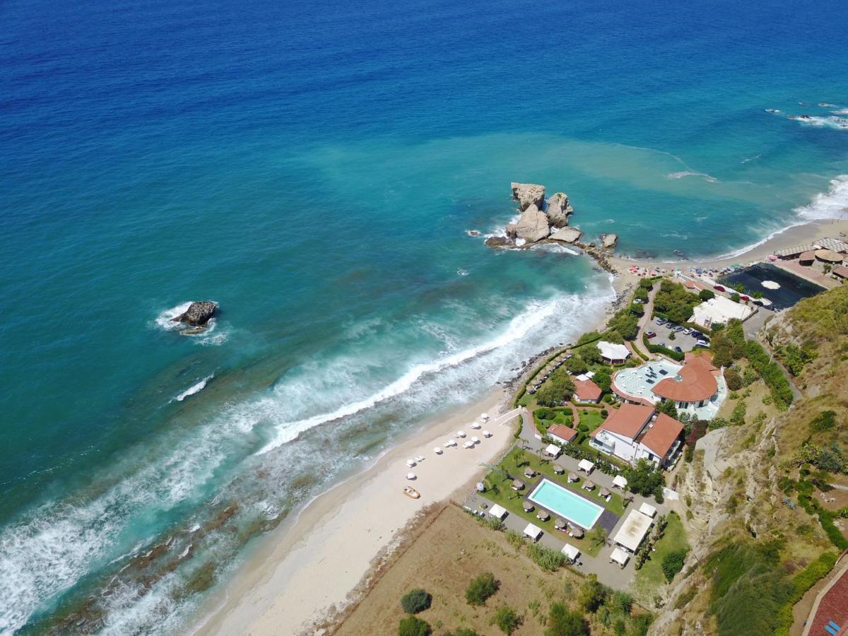 Borgo Di Riaci Beach Resort Santa Domenica  Εξωτερικό φωτογραφία